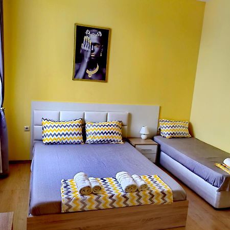 Pool Apartment Amadeus Lux Slantschew brjag Exterior foto
