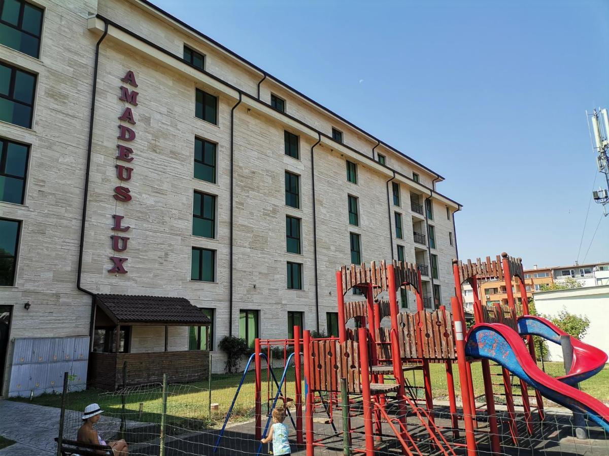 Pool Apartment Amadeus Lux Slantschew brjag Exterior foto