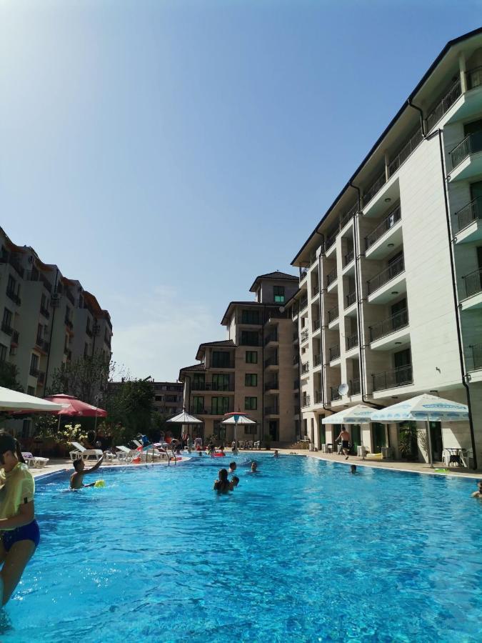 Pool Apartment Amadeus Lux Slantschew brjag Exterior foto