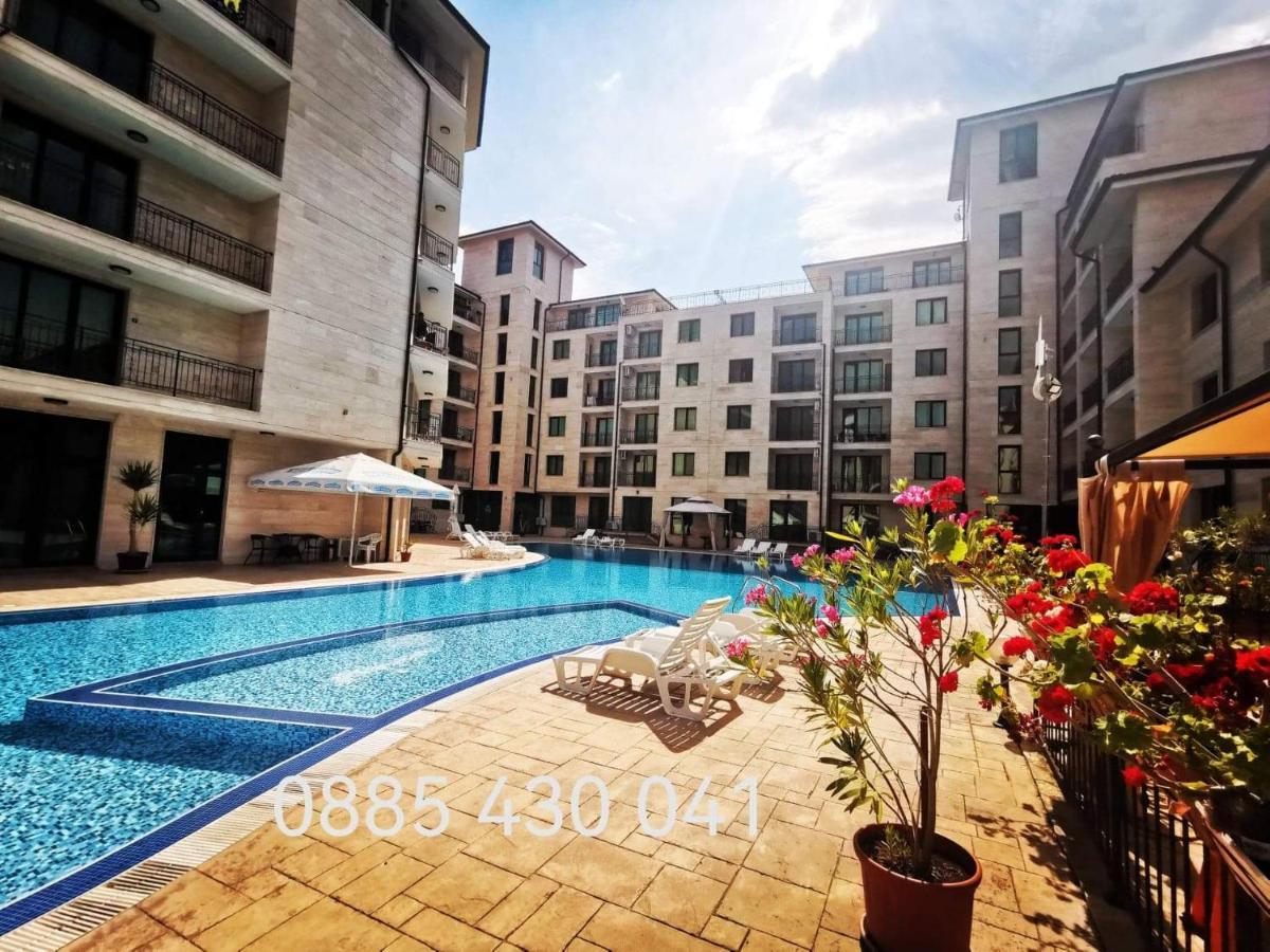 Pool Apartment Amadeus Lux Slantschew brjag Exterior foto