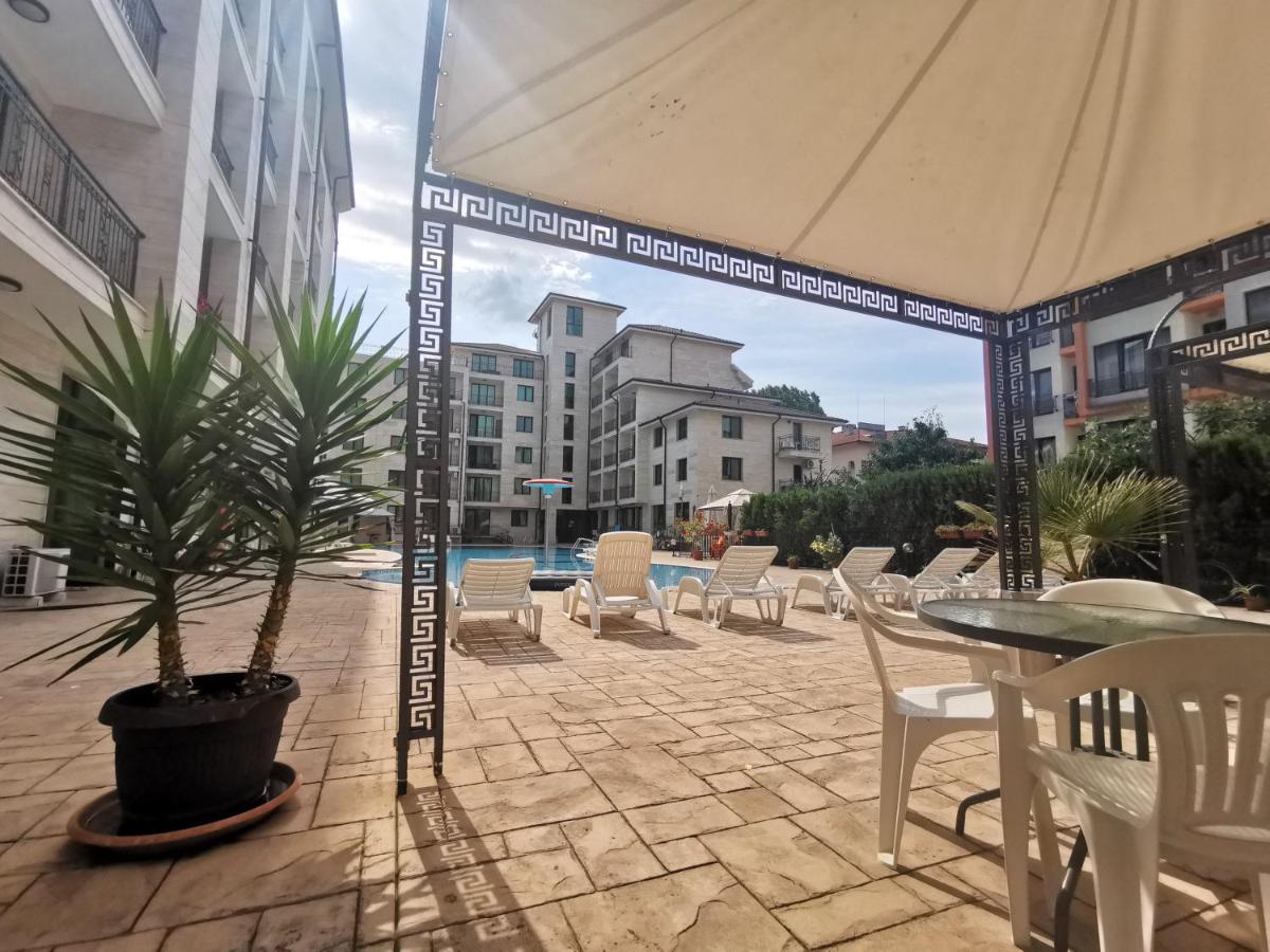 Pool Apartment Amadeus Lux Slantschew brjag Exterior foto
