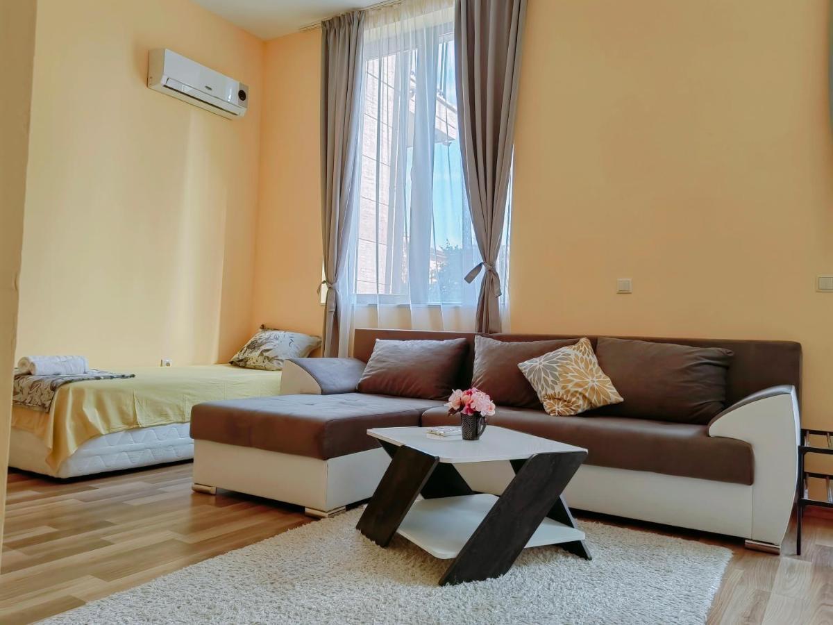Pool Apartment Amadeus Lux Slantschew brjag Exterior foto