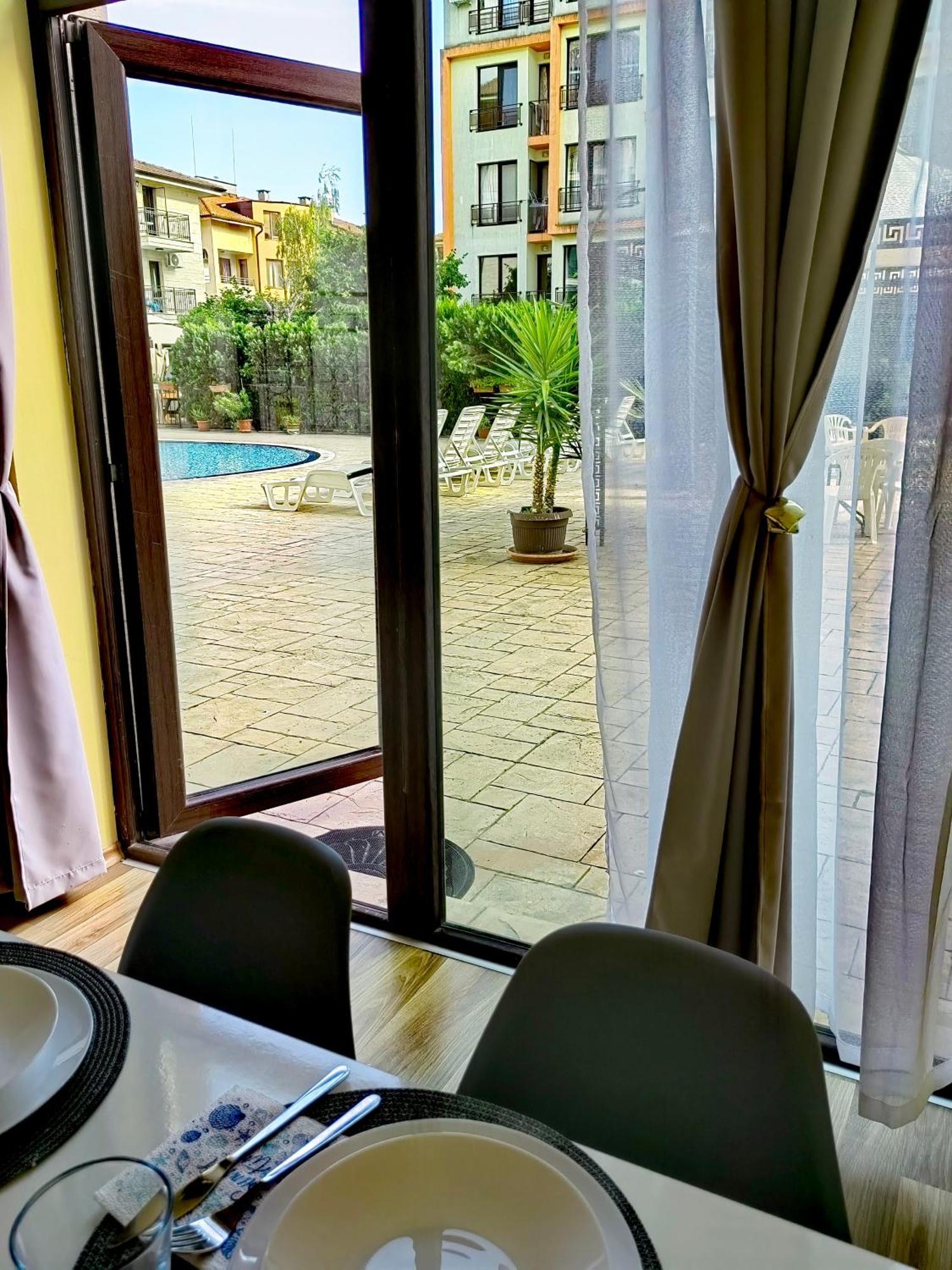 Pool Apartment Amadeus Lux Slantschew brjag Zimmer foto